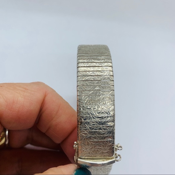 Silpada Sterling Silver Bangle Bracelet - Picture 6 of 8
